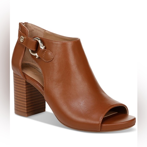 🐘🐘 Giani Bernini Memory Foam Blocked Heel Sandals